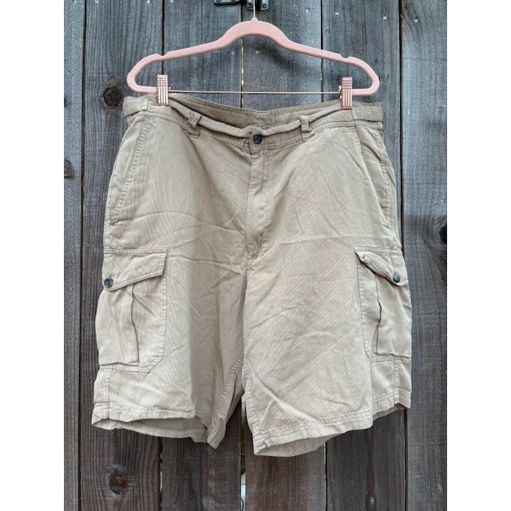 Island Republic Mens XL‎ Beige Cargo Shorts Outdoor Casual Everyday